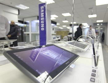  Samsung Electronics      