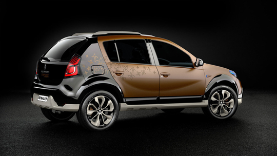 2010_Renault_Sandero_Stepway_Concept_06.jpg